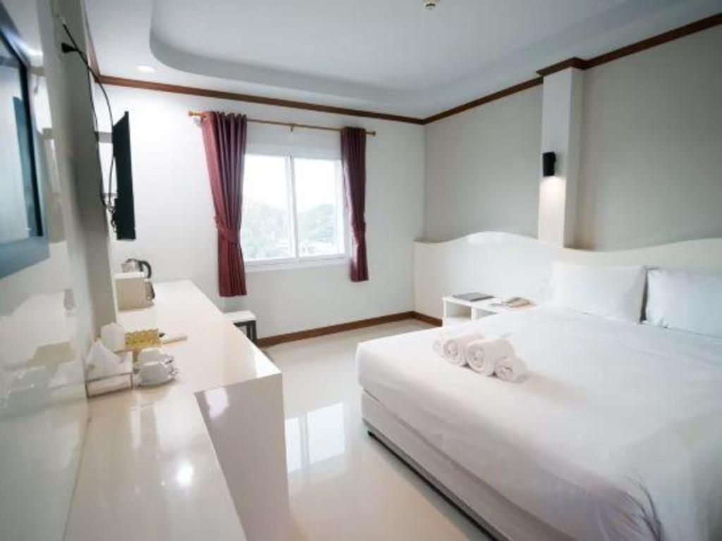 Thada Chateau Hotel Buriram Exterior foto