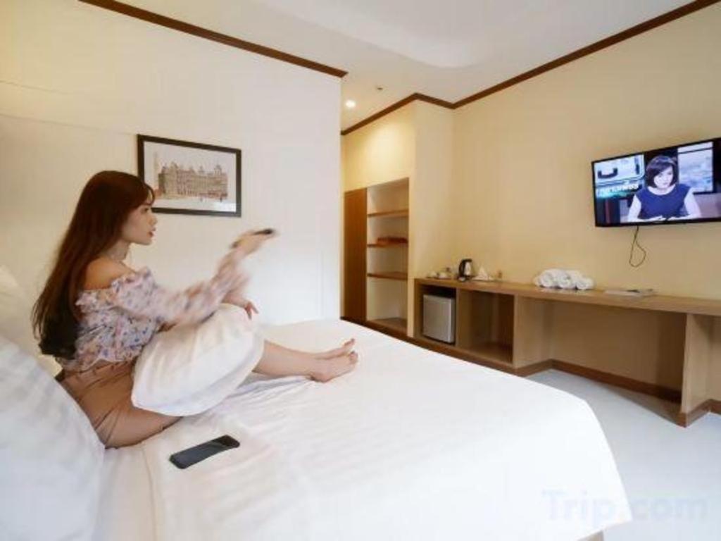 Thada Chateau Hotel Buriram Exterior foto